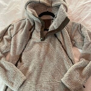 Kuhl women’s fleece flight jacket size small